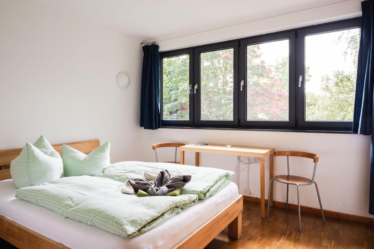 Basiskulturfabrik Oeko-Hotel Нойштрелиц Экстерьер фото